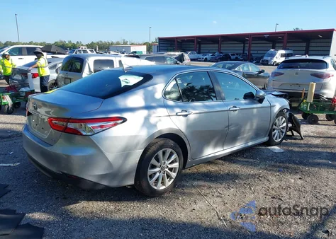 2020 Toyota Camry Le from USA, damaged, VIN 4T1C11AK6LU997661